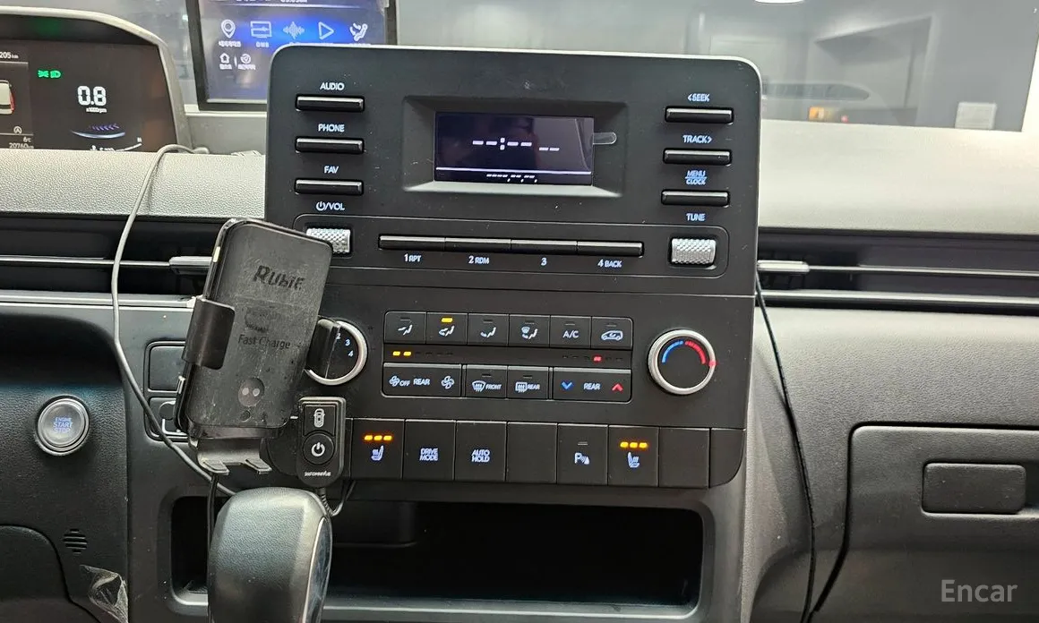 Фото 14 - Hyundai Staria