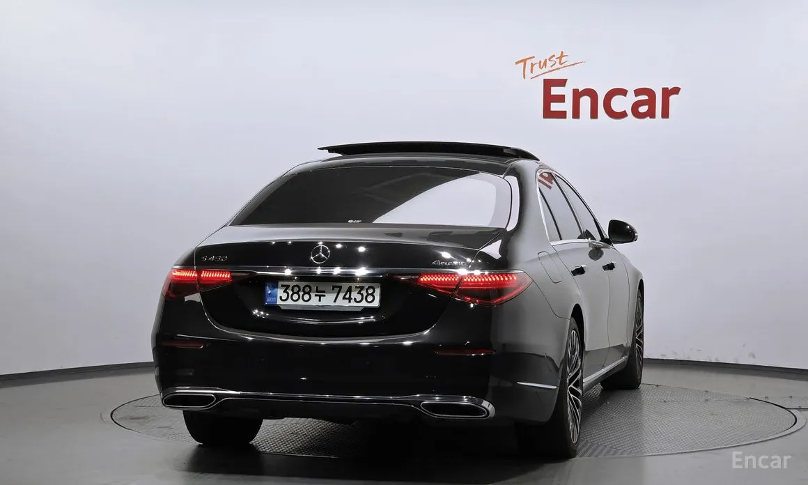 Фото 4 - Mercedes-Benz S-Class