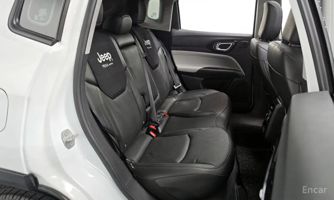 Фото 12 - Jeep Compass