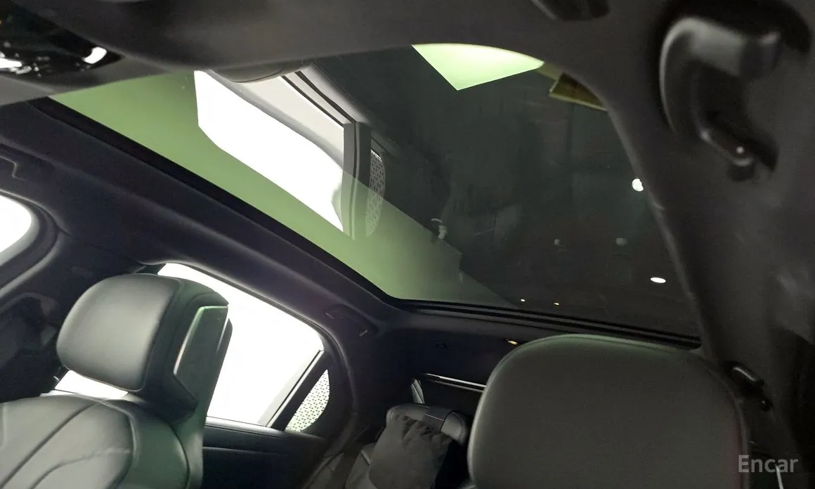 Фото 19 - BMW 7 Series