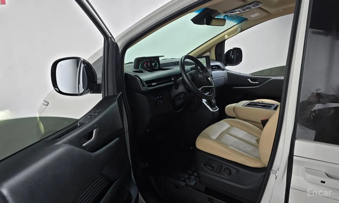 Фото 10 - Hyundai Staria