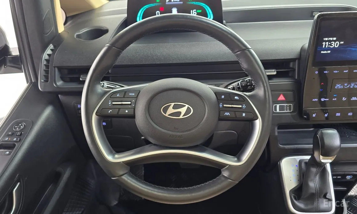 Фото 13 - Hyundai Staria