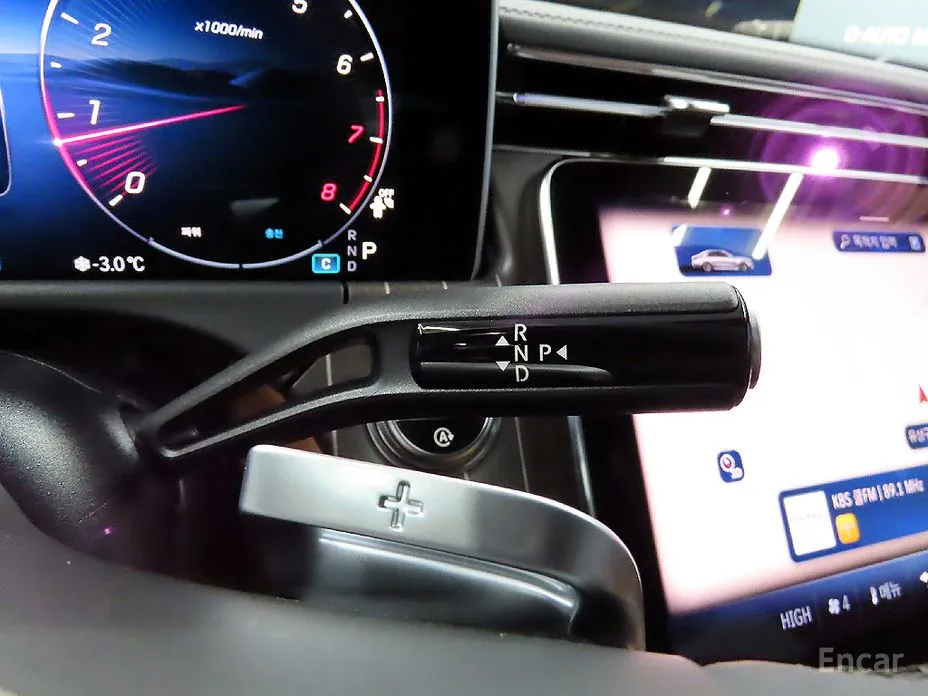 Фото 11 - Mercedes-Benz E-Class