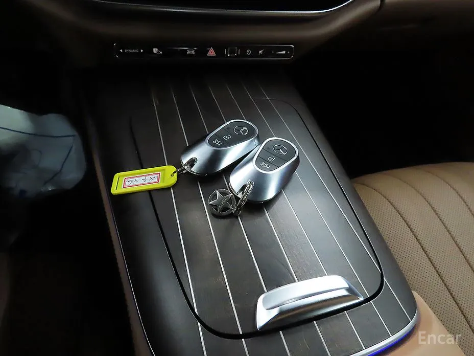 Фото 12 - Mercedes-Benz E-Class