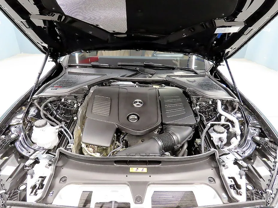 Фото 19 - Mercedes-Benz E-Class