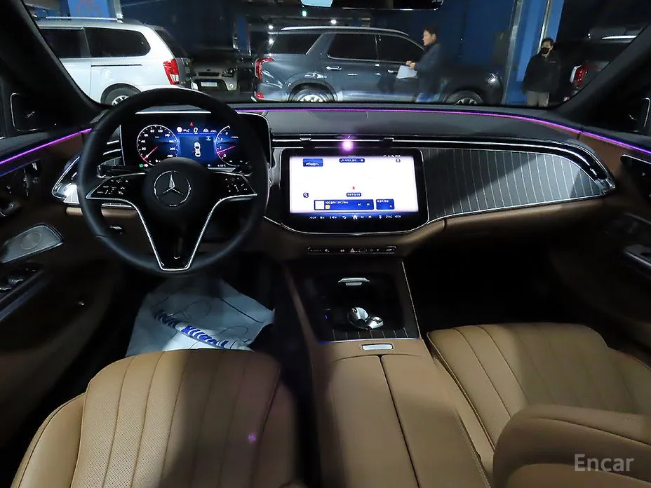 Фото 5 - Mercedes-Benz E-Class