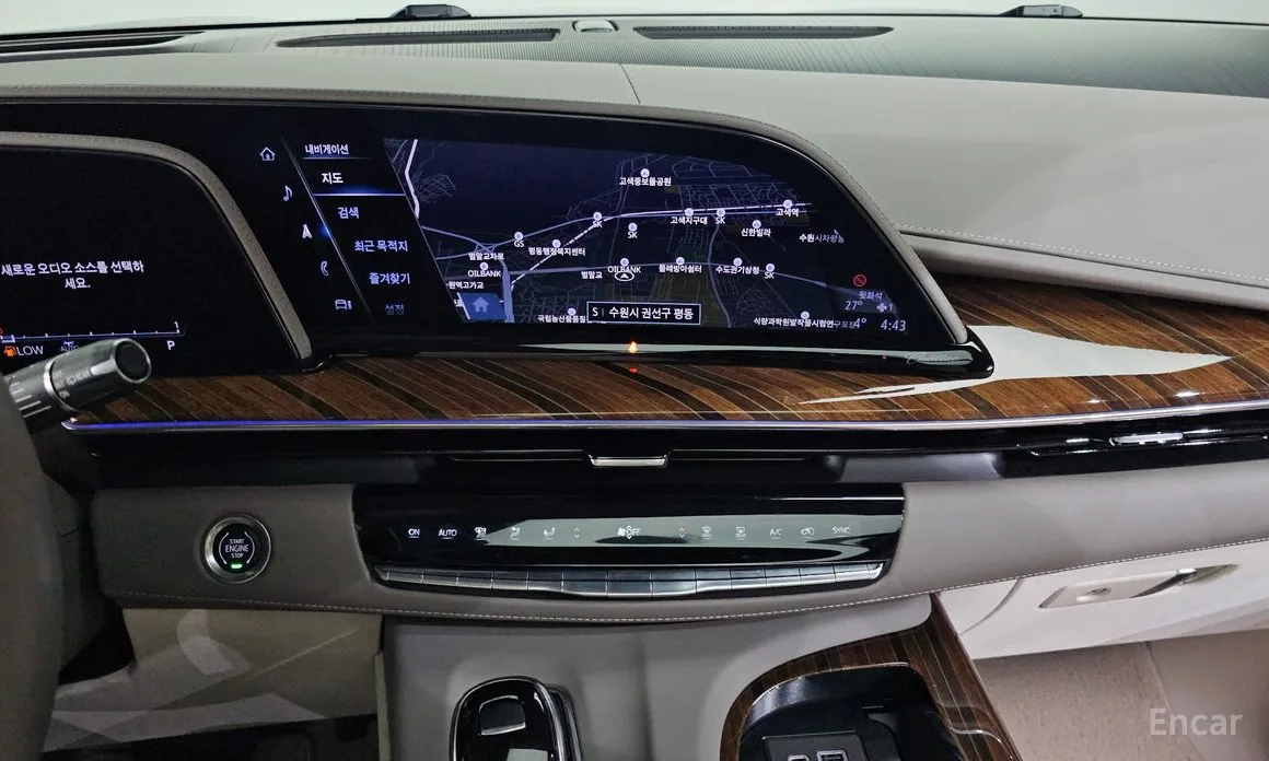 Фото 14 - Cadillac Escalade