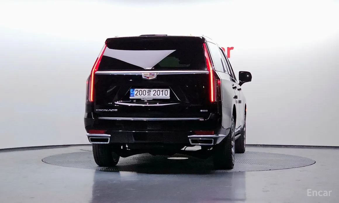 Фото 4 - Cadillac Escalade