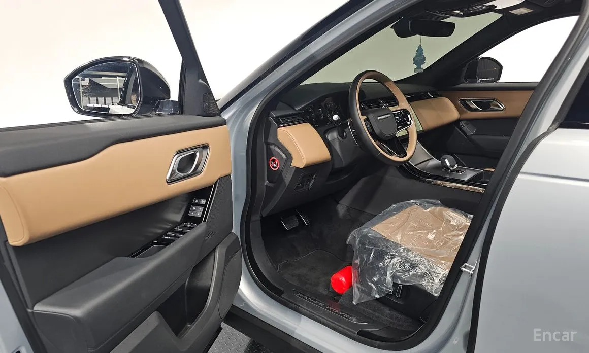 Фото 10 - Land Rover Range Rover Velar