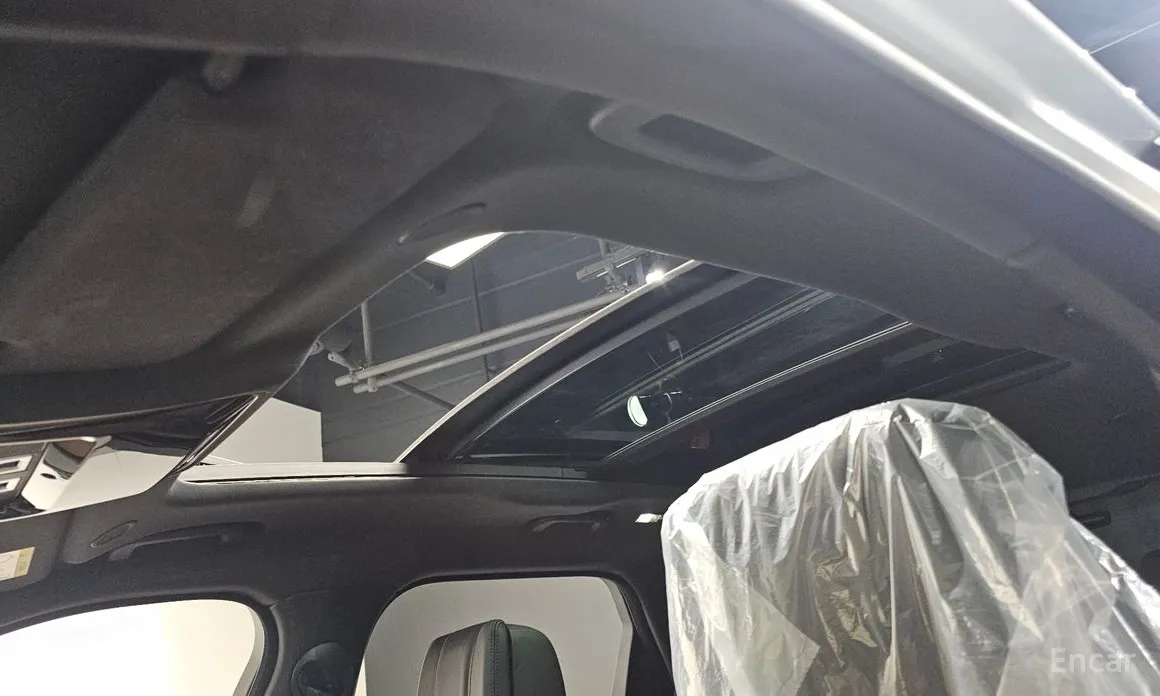 Фото 19 - Land Rover Range Rover Velar