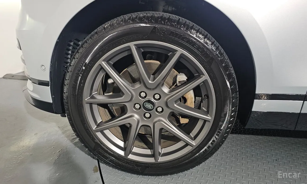 Фото 5 - Land Rover Range Rover Velar