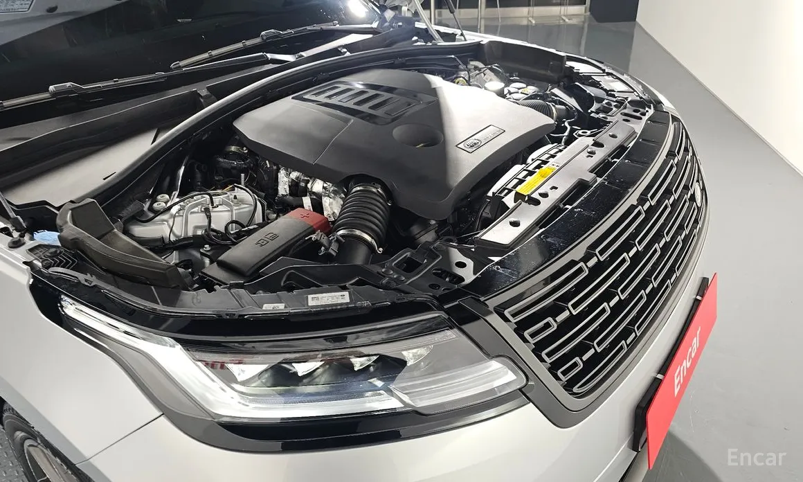 Фото 6 - Land Rover Range Rover Velar