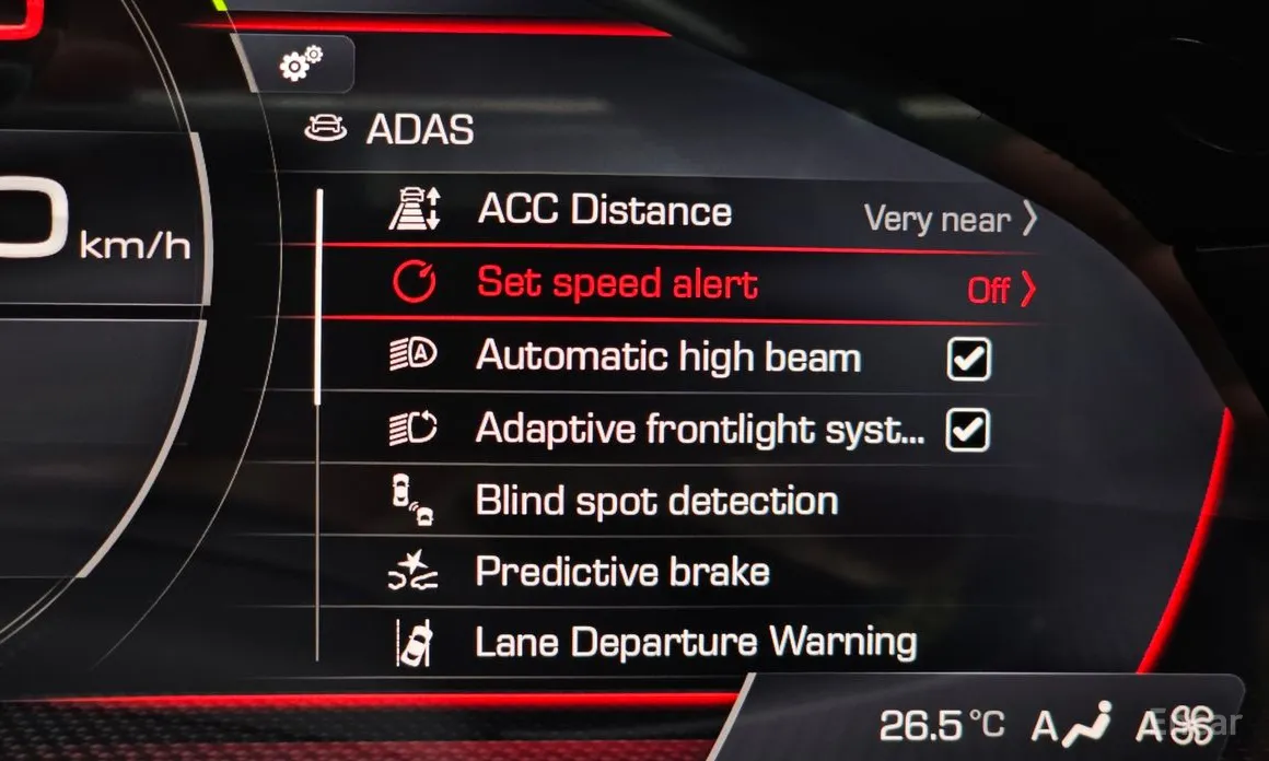 Фото 15 - Ferrari Roma