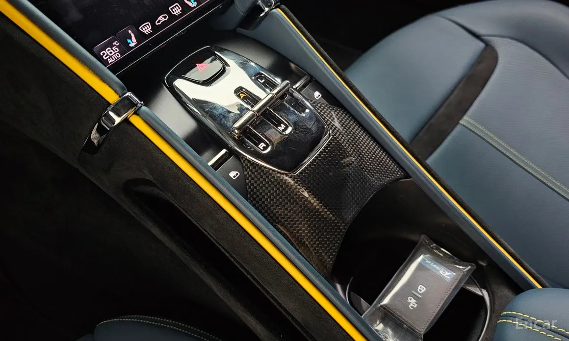 Фото 9 - Ferrari Roma