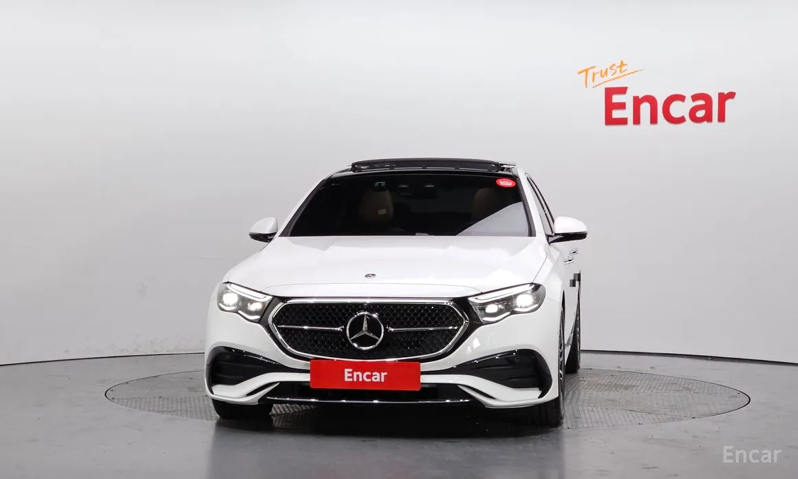 Фото 3 - Mercedes-Benz E-Class