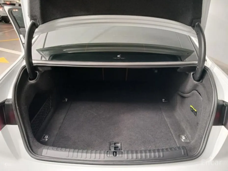 Фото 18 - Audi A6