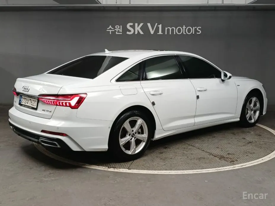 Фото 4 - Audi A6