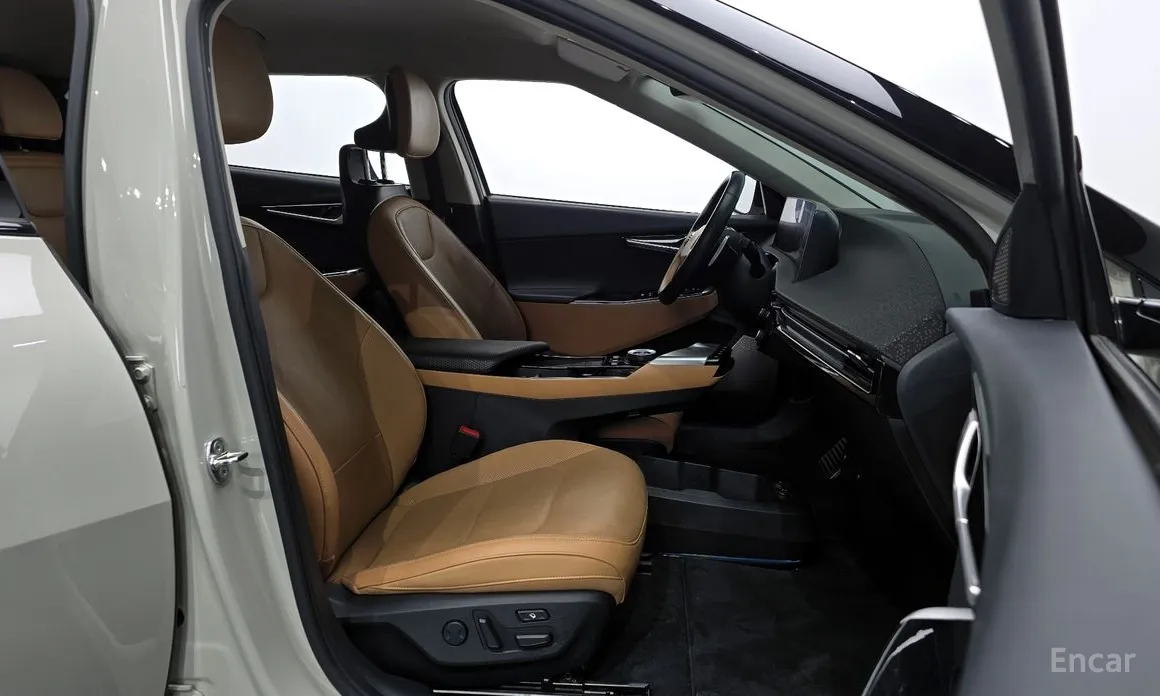 Фото 10 - Kia EV6