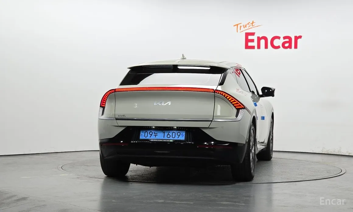 Фото 4 - Kia EV6