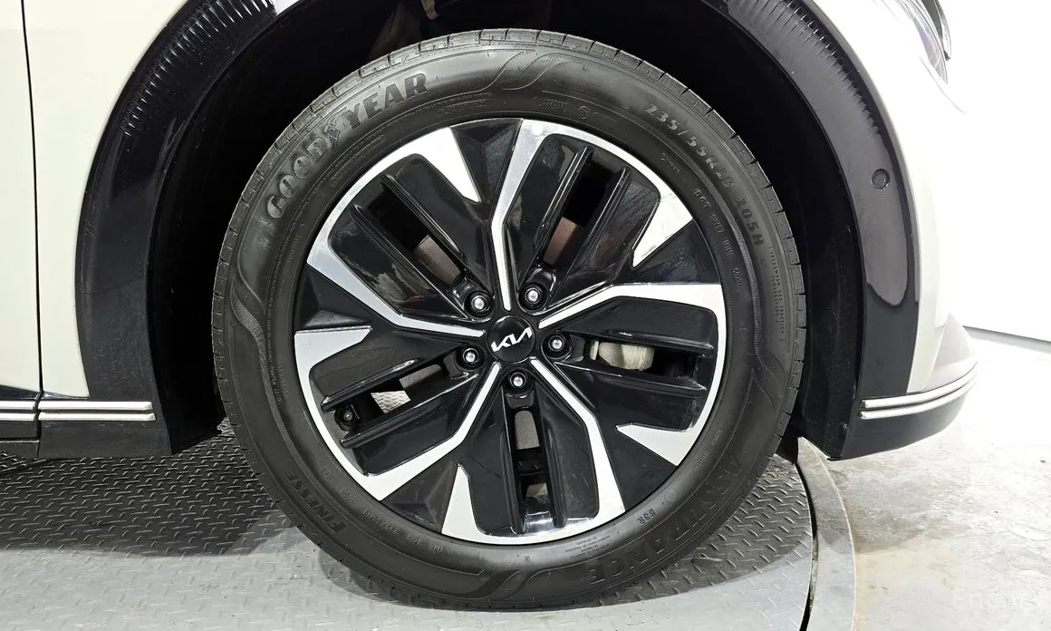 Фото 5 - Kia EV6