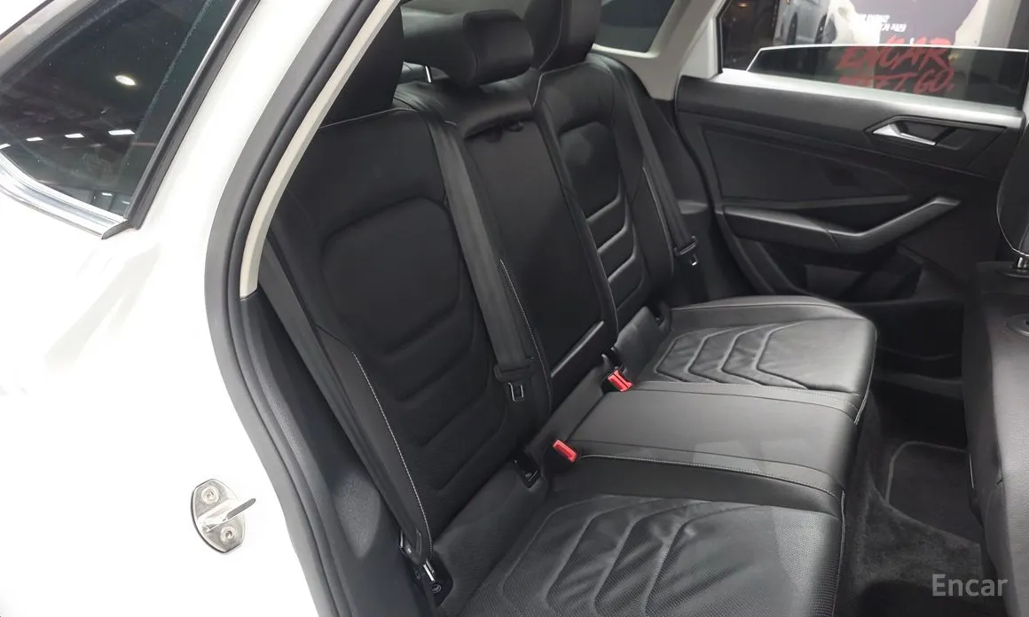 Фото 12 - Volkswagen Jetta