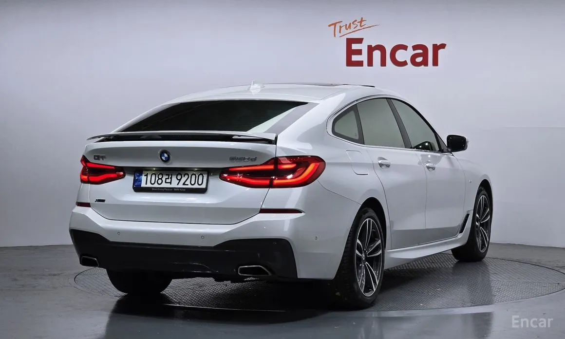 Photo 2 - BMW Gran Turismo