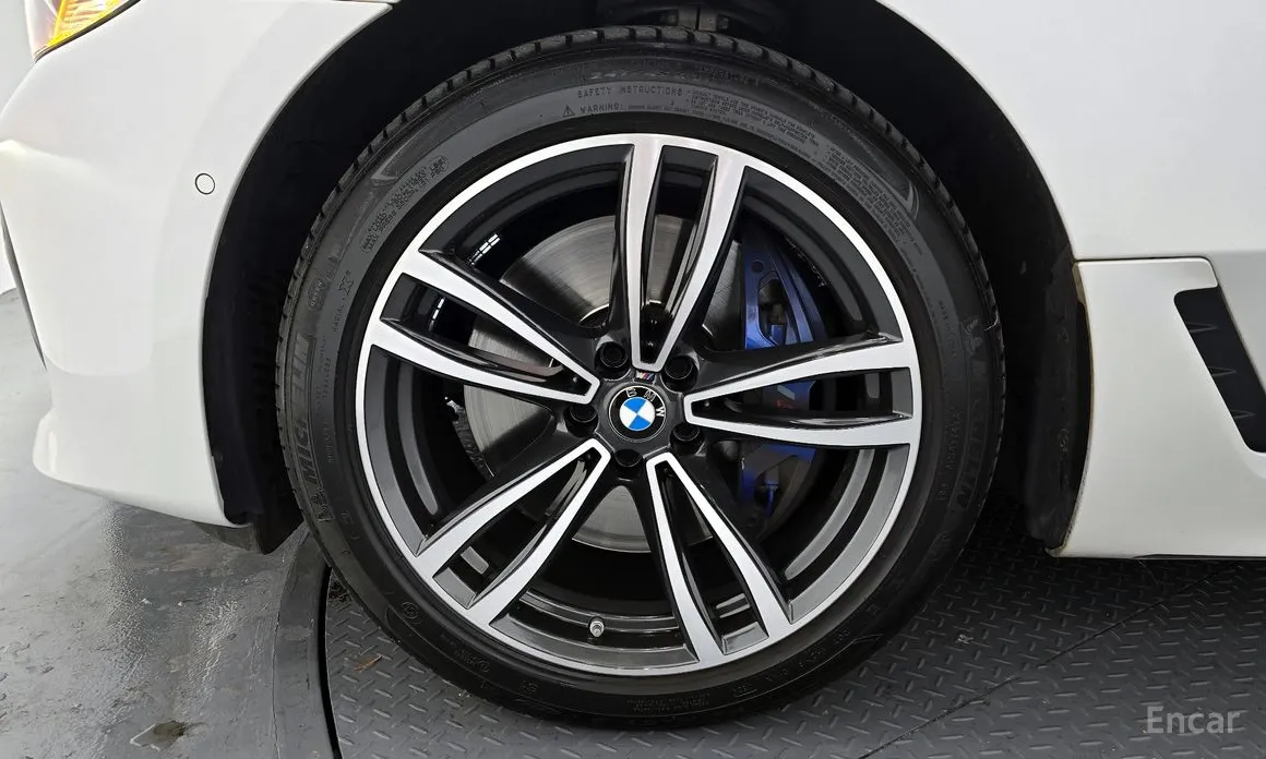 Photo 5 - BMW Gran Turismo