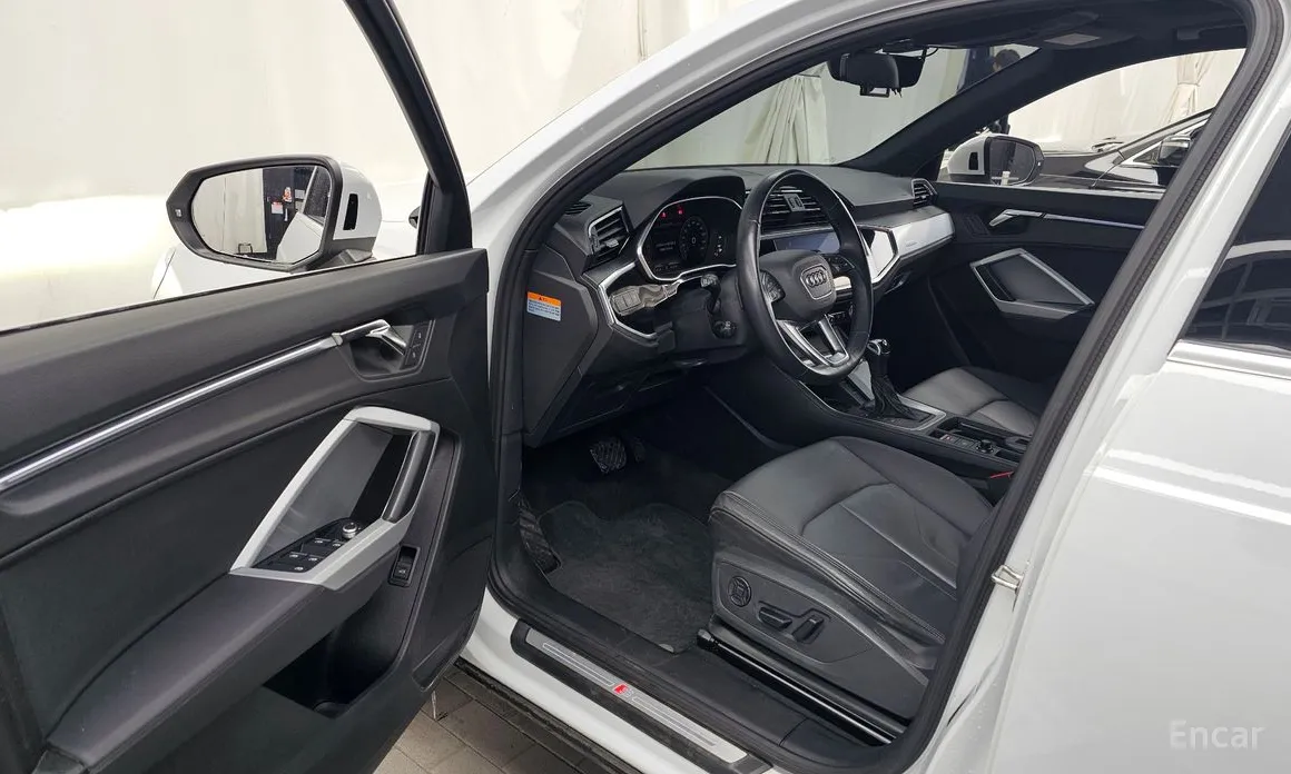 Фото 10 - Audi Q3