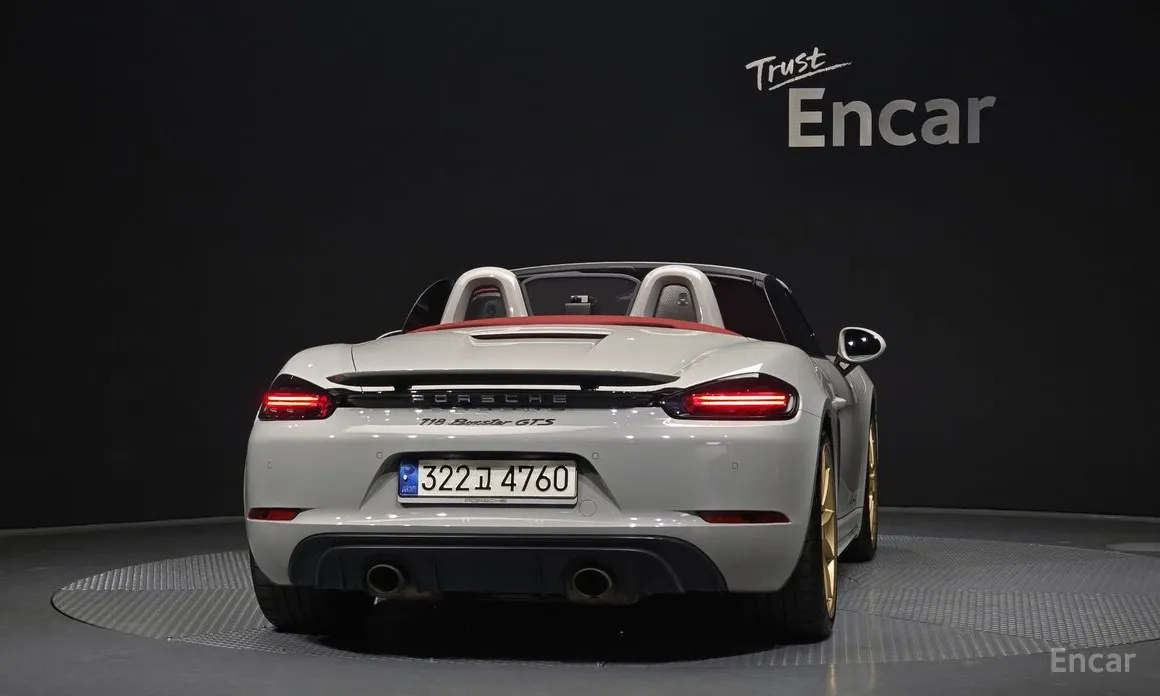 Фото 4 - Porsche 718