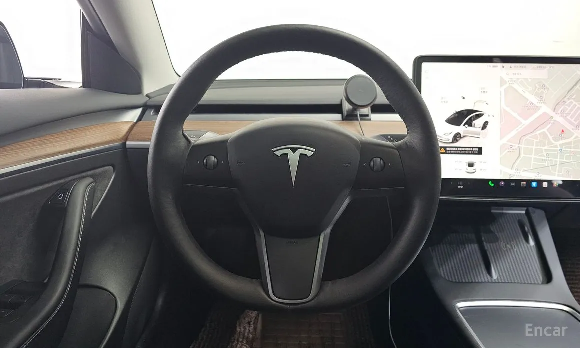 Фото 13 - Tesla Model 3