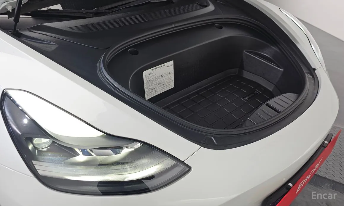 Фото 6 - Tesla Model 3