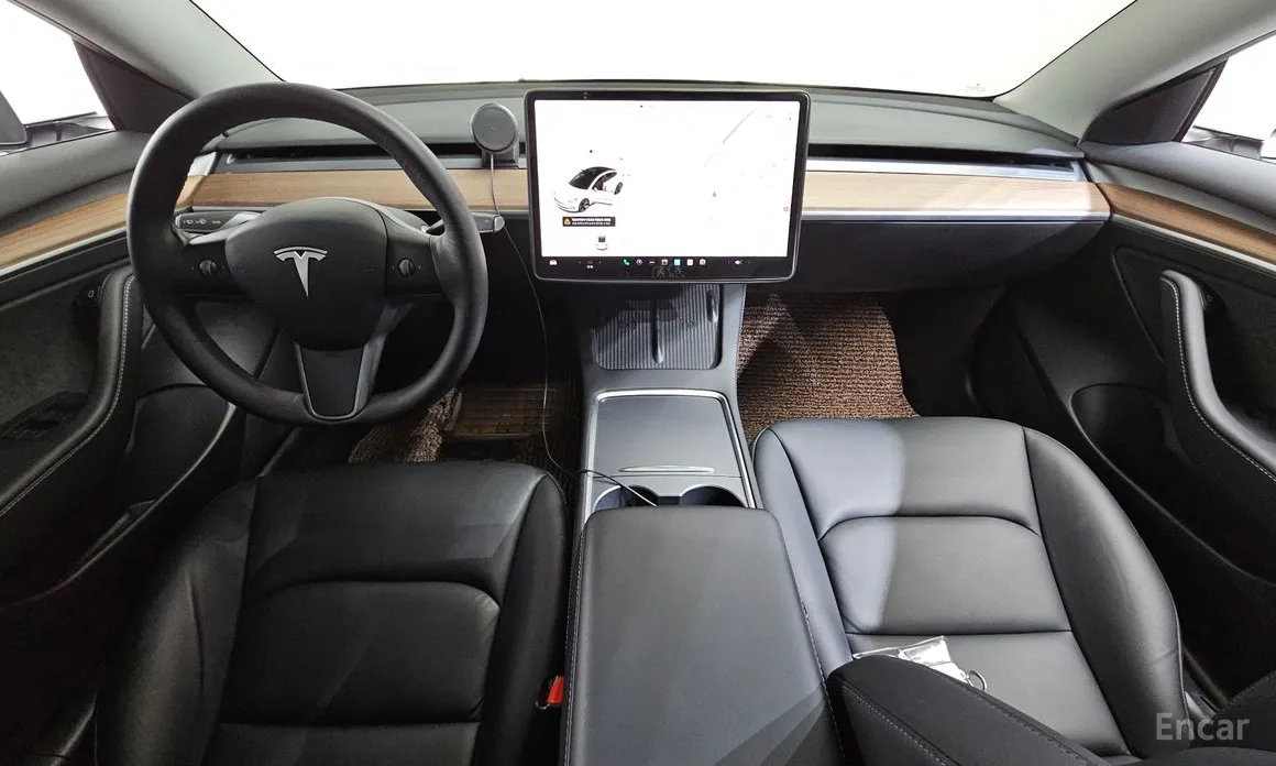 Фото 7 - Tesla Model 3