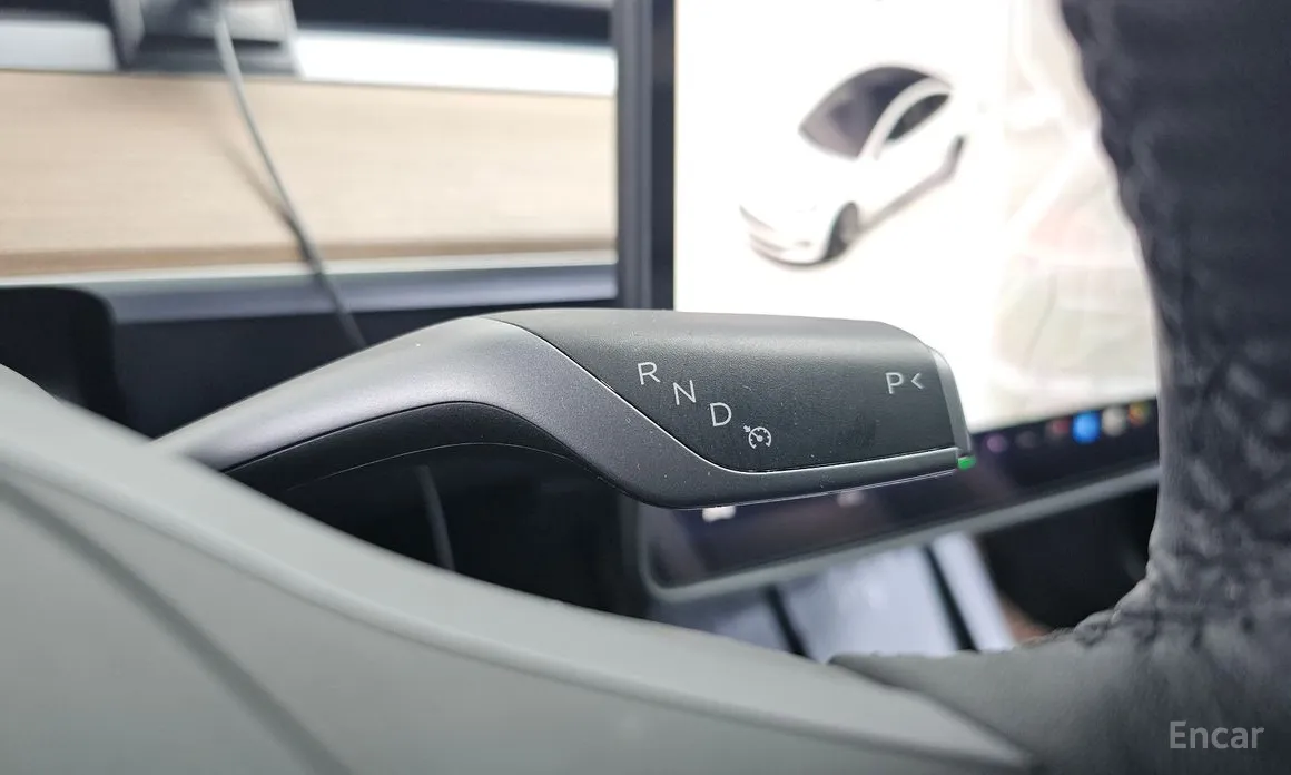 Фото 9 - Tesla Model 3