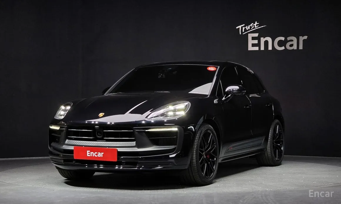 Фото 1 - Porsche Macan