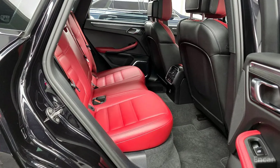 Фото 12 - Porsche Macan