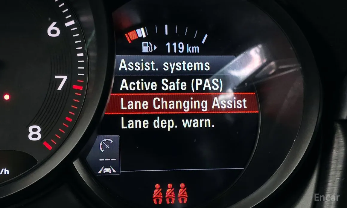 Фото 16 - Porsche Macan