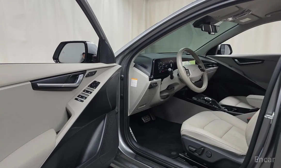 Фото 10 - Kia Niro