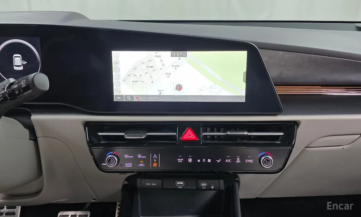 Фото 14 - Kia Niro