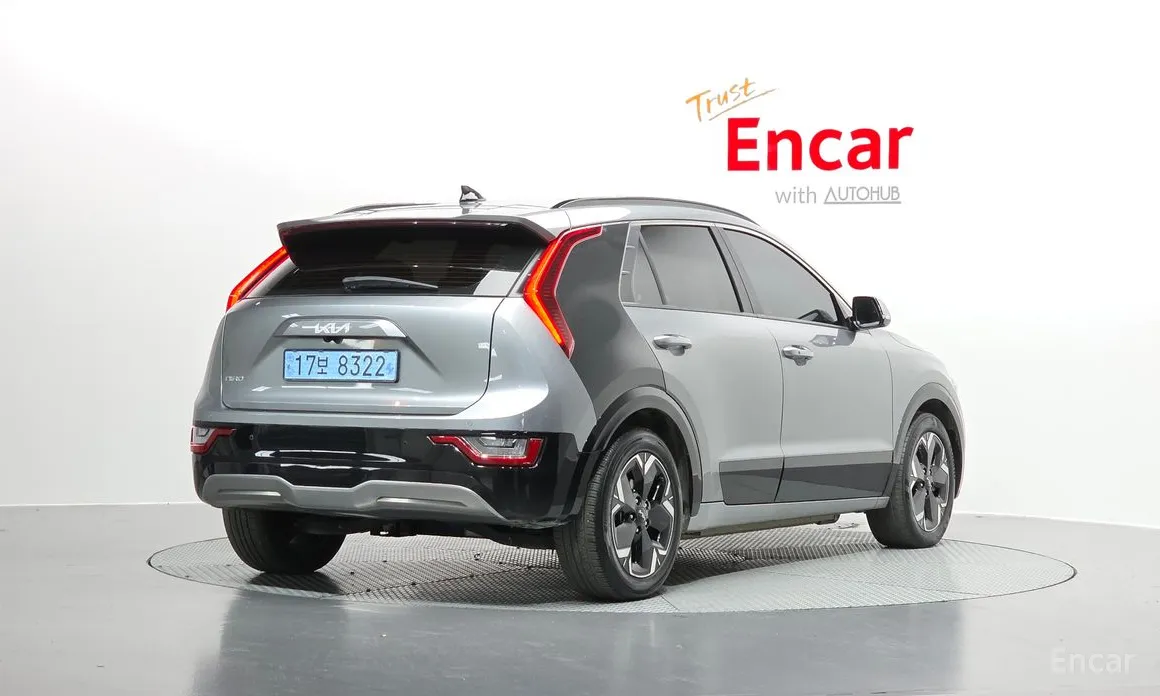 Фото 2 - Kia Niro