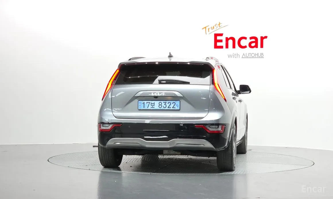 Фото 4 - Kia Niro