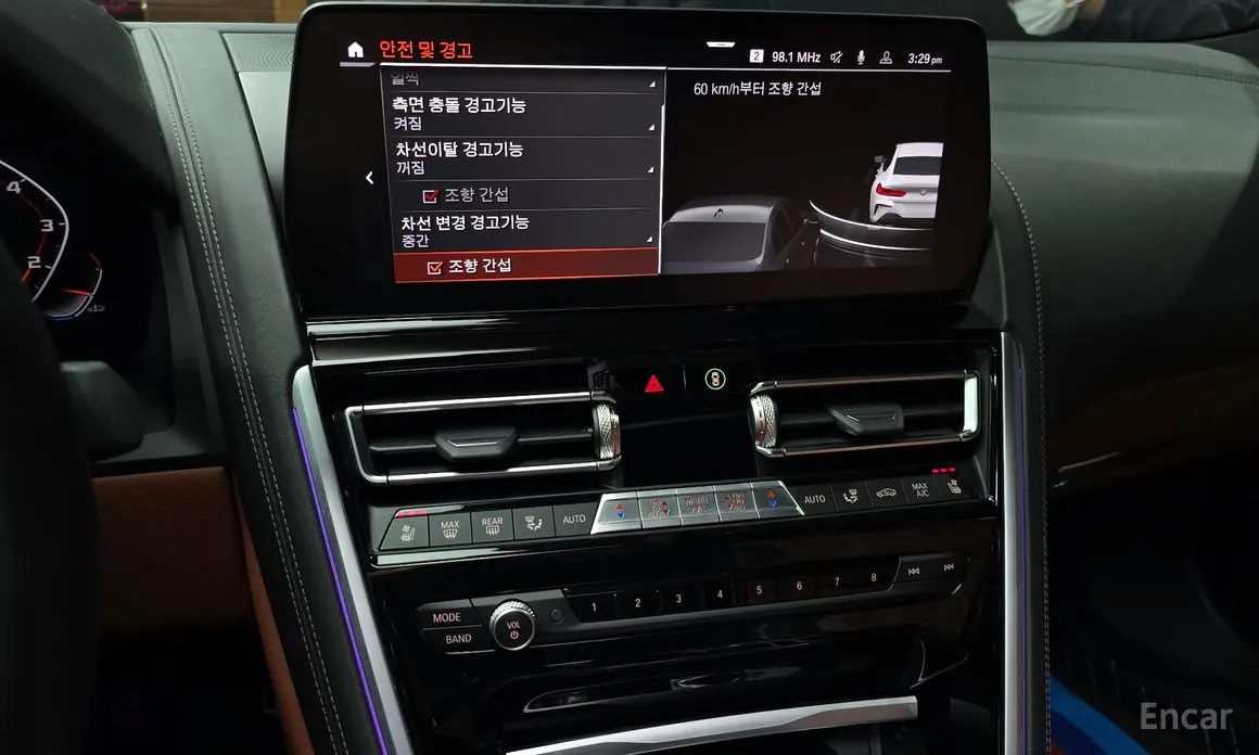 Фото 16 - BMW 8 Series