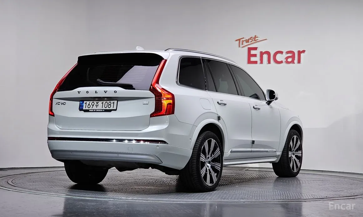 Фото 2 - Volvo XC90