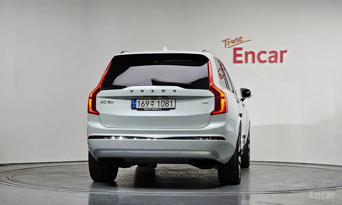 Фото 4 - Volvo XC90