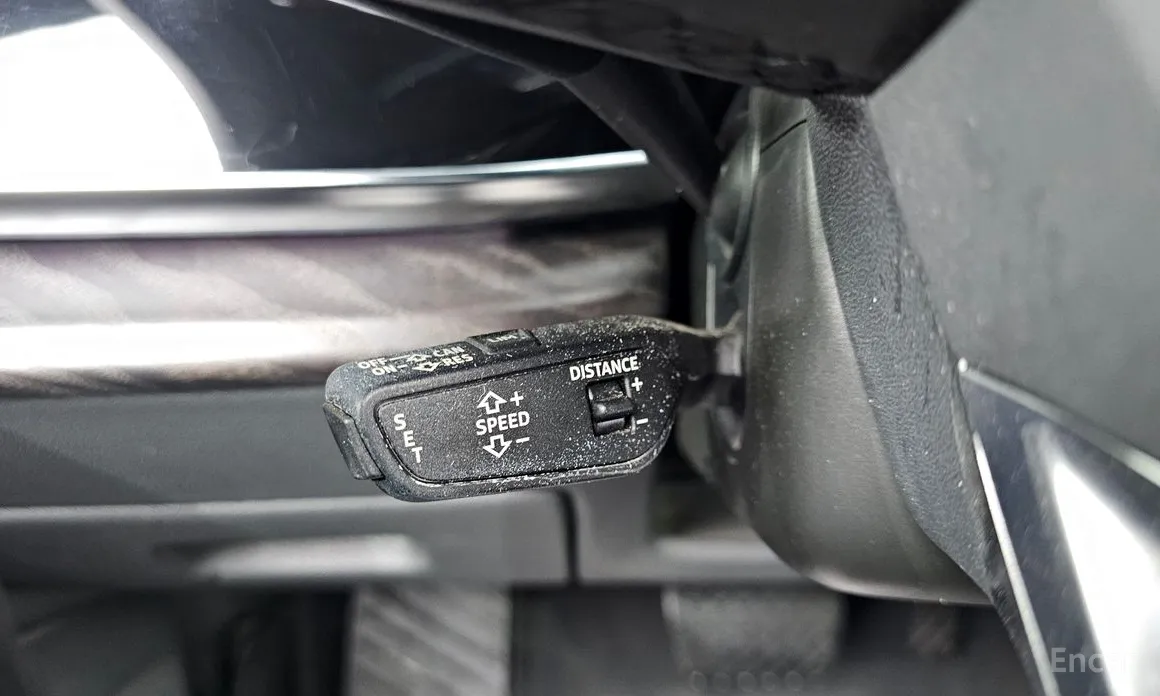 Фото 16 - Audi Q7