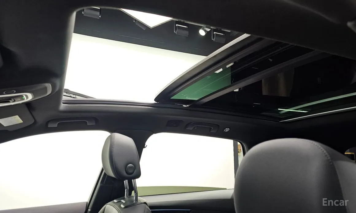 Фото 19 - Audi Q7