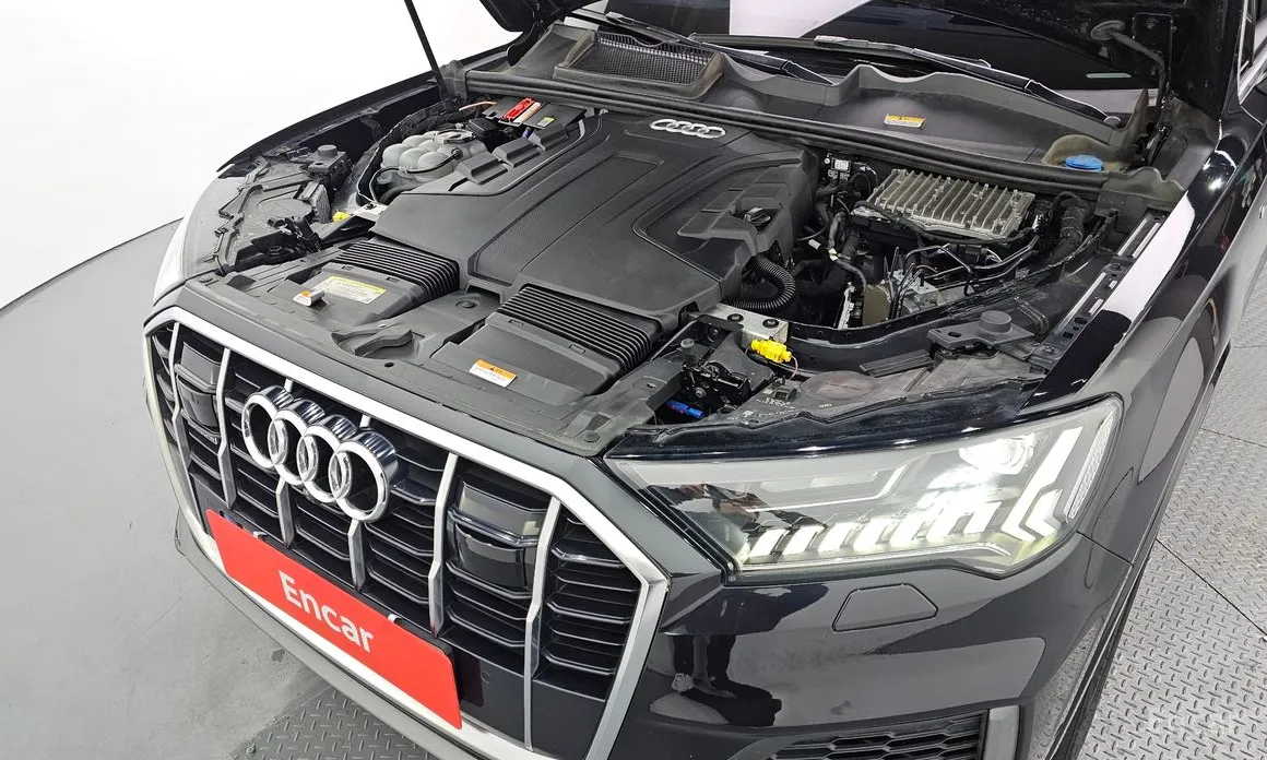 Фото 6 - Audi Q7