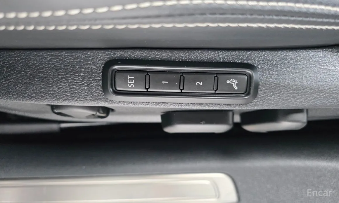 Фото 14 - Volkswagen Passat