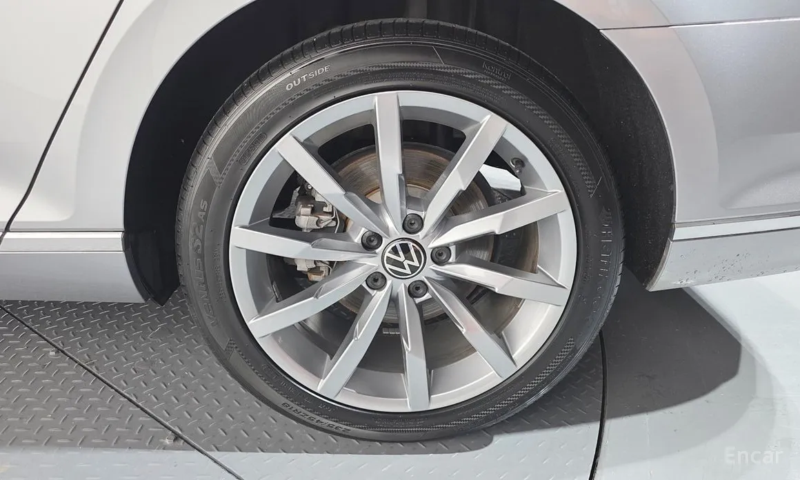 Фото 5 - Volkswagen Passat