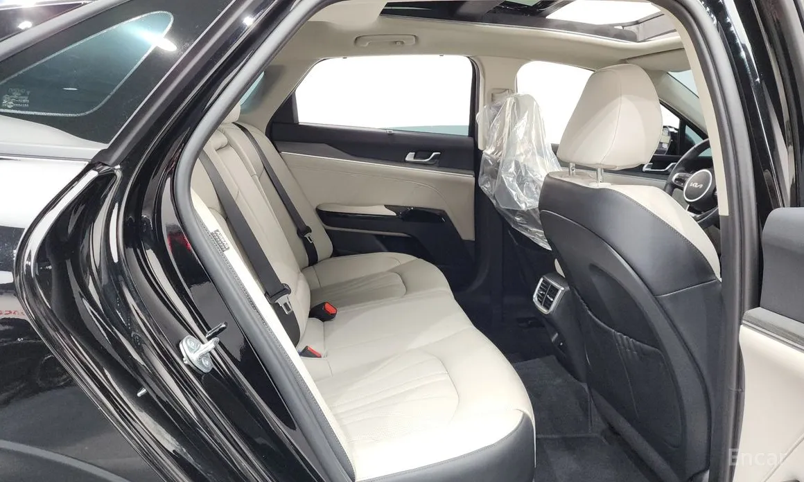 Фото 12 - Kia K5