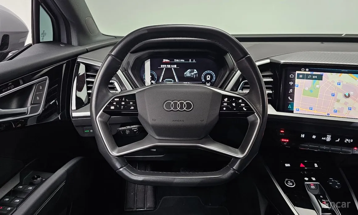 Фото 13 - Audi Q4 e-tron